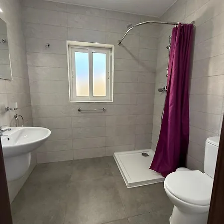 4-bedroom In Pieta P4 * Gwardamanga