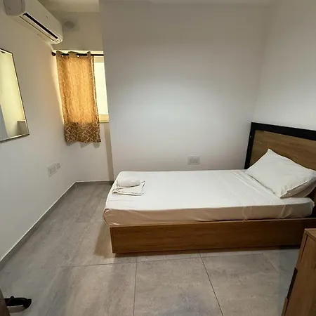 4-bedroom In Pieta P4 *