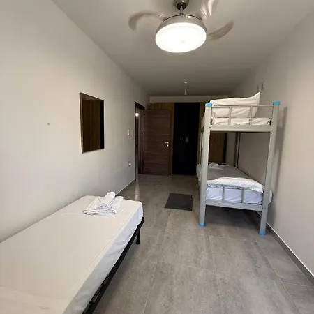 Appartamento 4-bedroom In Pietà P4 *